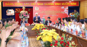 团结、增速、实现突破、可持续发展