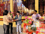 土龙木市人民委员会主席阮秋菊：准备最好的条件迎接游客
