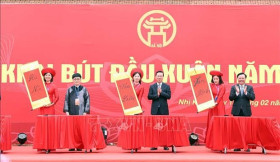 President attends pen-brush opening ceremony at Nguyen Trai memorial site
