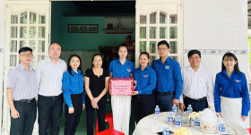 平阳省有3名女公民自愿应征入伍