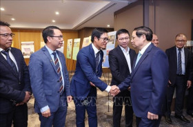 PM meets with Vietnamese Business Association in Australia