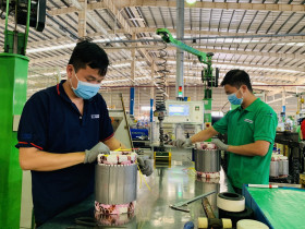 Binh Duong highly attracts investment, effective production and business