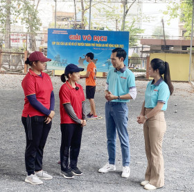 Golden girls in petanque village...