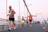 9000余名运动运参加岘港国际马拉松赛