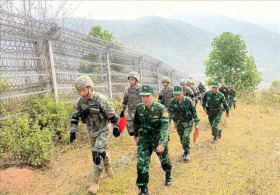 越中开展边境巡逻踏查活动