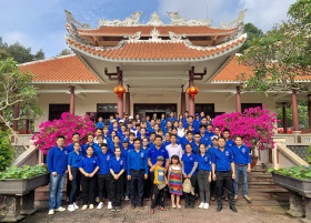 Hành trình "Tiếp nối truyền thống- Vững bước tương lai"