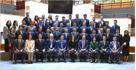 黎明慨副总理在2024年高层领导计划上发表闭幕致辞