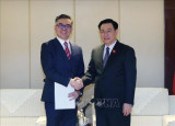 Chủ tịch Quốc hội Vương Đình Huệ tiếp lãnh đạo một số tập đoàn kinh tế của Trung Quốc