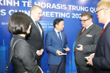 Phó Thủ tướng Trần Hồng Hà và lãnh đạo tỉnh tiếp các đối tác Trung Quốc cùng một số doanh nghiệp nước ngoài đang đầu tư tại Bình Dương