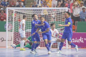 Thua Thái Lan 1-2, đội tuyển Futsal Việt Nam vẫn vào vòng tứ kết