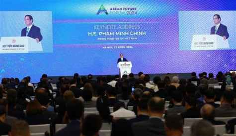 PM calls on ASEAN to pen strategic development vision
