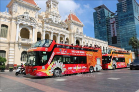 Du lịch hè 2024: 'Nóng' cả tour nội địa lẫn quốc tế