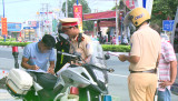 Lực lượng Cảnh sát giao thông phối hợp bắt giữ nhiều đối tượng vi phạm pháp luật