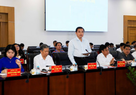 省委对《2021-2030年和2050年愿景平阳省规划》进行审议并提出意见