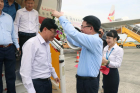 吉碑国际机场迎接从中国丽江的首个航班