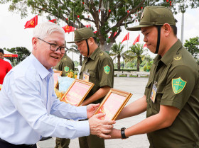 Building up grassroots security and order protection force to meet requirements in new context