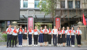 34名越南儿童代表出席越中儿童交流活动
