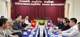 Đoàn cán bộ tỉnh Bình Dương thăm và làm việc với tỉnh Chăm-pa-sắc (Lào)