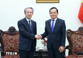 越南政府副总理陈流光会见中国驻越大使熊波