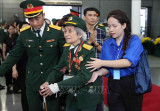 Áo xanh tình nguyện phục vụ nhân dân vào viếng Tổng Bí thư Nguyễn Phú Trọng