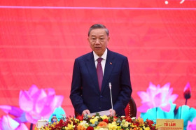 各国领导人向越共中央总书记、国家主席苏林致贺电和贺信
