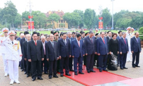Leaders pay tribute to President Ho Chi Minh, martyrs on National Day