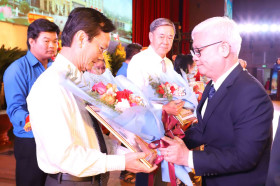 The continuity of revolutionary and heroic tradition