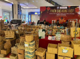 Traditional handicraft products introduced at Aeon Mall Binh Duong Canary shopping center