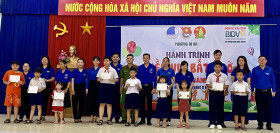 Tình nguyện “Vì đàn em thân yêu”