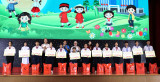 Scholarships and mid-Autumn festival gifts donated to over 1,000 disadvantaged students