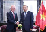 Top Vietnamese leader receives President of Boeing Global in New York