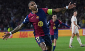 Barca vùi dập Bayern ở Champions League
