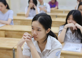 "Thay đổi môn thi thứ ba trong tuyển sinh lớp 10 để tránh học lệch, học tủ"