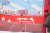 Oanh sets national record again at Viettel Marathon Series