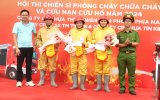 Người lao động các doanh nghiệp nhựa thử tài phòng cháy, chữa cháy