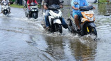 Jakarta warns residents of coastal flooding