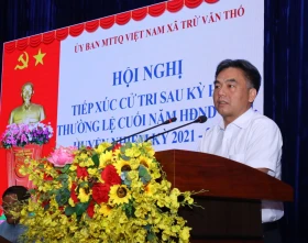 Deputies of province and Bau Bang district’s People's Councils meet voters in Tru Van Tho commune