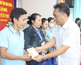 平阳省为人民群众过年开展许多活动