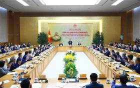 越南政府总理范明政：国家创新求变 企业奋发有为 携手推动国家发展
