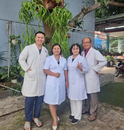 Kỉ niệm 70 năm Ngày Thầy thuốc Việt Nam: Câu chuyện đặc biệt của gia đình khoác lên mình màu áo blouse trắng