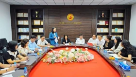 为企业为两位数增长目标做出贡献创造最好条件