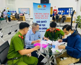 Đoàn cơ sở Phòng Cảnh sát cơ động Công an tỉnh: 
Ra quân “Ngày thứ bảy tình nguyện giải quyết thủ tục hành chính"