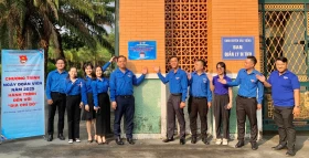 Tuổi trẻ Đoàn UBND tỉnh đến với địa chỉ đỏ