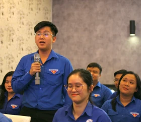 Đảng ủy, lãnh đạo cơ quan Tỉnh đoàn đối thoại với đoàn viên, thanh niên