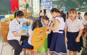 TP.Thủ Dầu Một: Đồng loạt tiêm vắc xin sởi cho trẻ