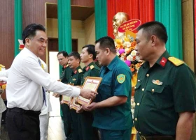 Binh Duong builds a strong and effective militia and self-dense force