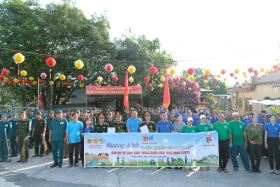 Hàng trăm đoàn viên thanh niên ra quân chương trình "Liên quân 3 màu áo"