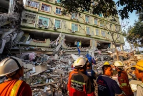 Thailand's payments system, businesses operating normally after quake
