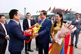 加强越南与乌兹别克斯坦传统友好关系