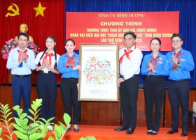 Thiếu nhi Bình Dương: Xứng danh mầm non của Đảng
